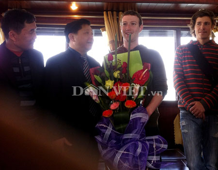 famous people visit halong bay