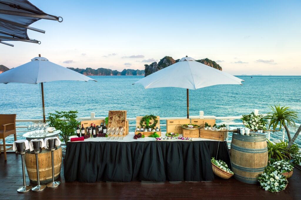 wine-cruise-in-halong-bay